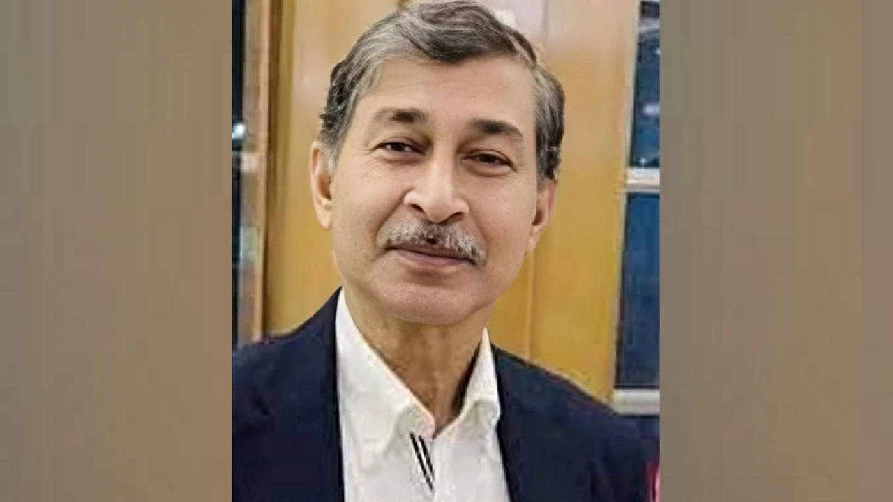 গুমসংক্রান্ত তদন্ত কমিশনে সাড়ে ৩ ঘণ্টা, স্ট্যাটাসে যা লিখলেন সাবেক সেনাপ্রধান