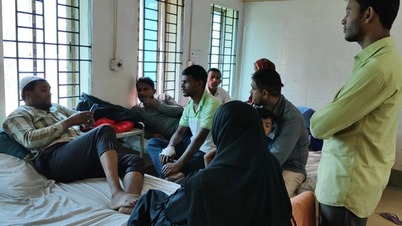 হাতীবান্ধায় বিএনপির দুই গ্রুপের সংঘর্ষ, আহত ১০