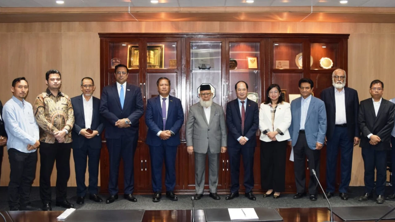 আইসিসি বাংলাদেশ সভাপতির সঙ্গে আসিয়ান কূটনীতিকদের বৈঠক