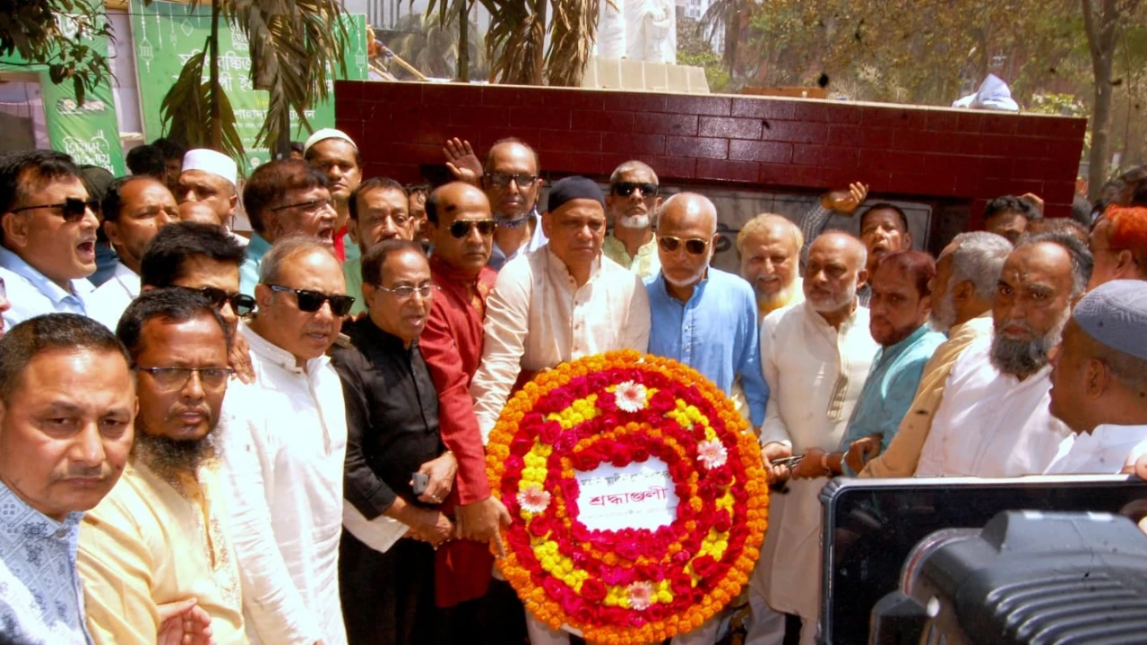 স্বাধীনতা দিবসে শহীদদের প্রতি চট্টগ্রাম নগর বিএনপির শ্রদ্ধা