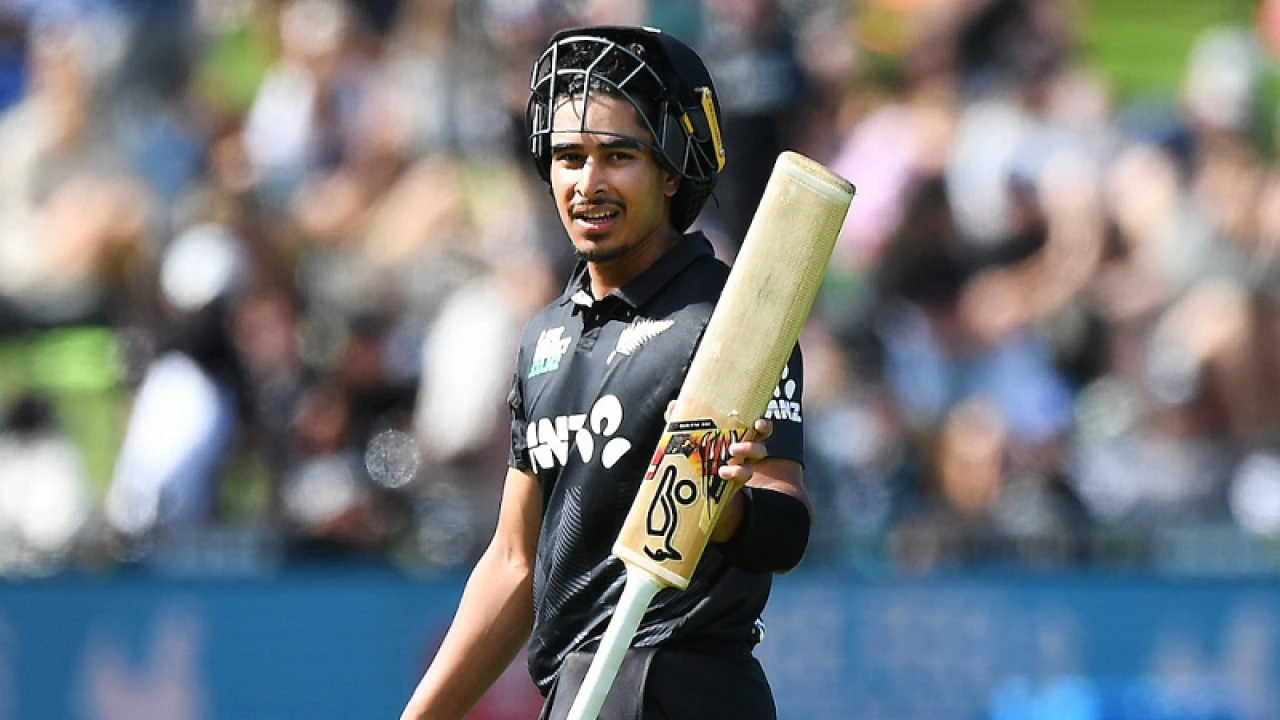 জন্মদেশ পাকিস্তানের বিপক্ষে অভিষেকেই বিশ্বরেকর্ড নিউজিল্যান্ডের আব্বাসের