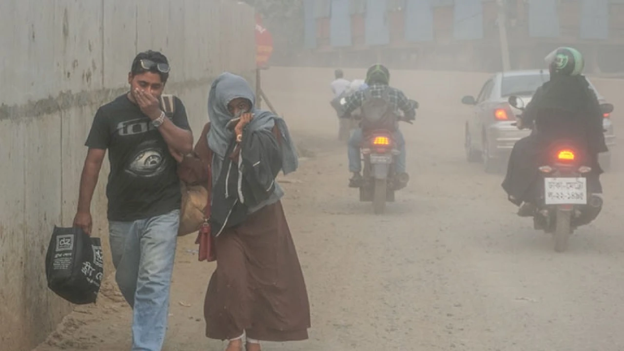 বায়ুদূষণে শীর্ষে কাঠমান্ডু, ঢাকার অবস্থান কত?