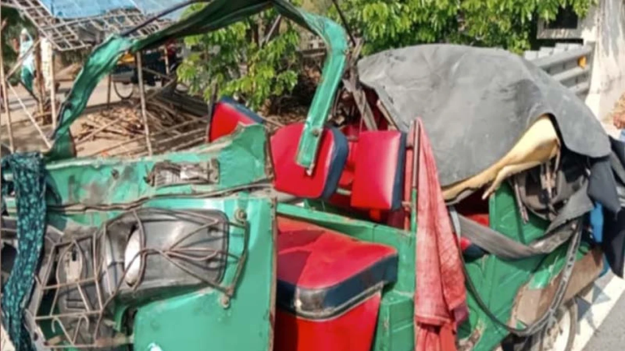 ট্যাংকলরি-সিএনজির মুখোমুখি সংঘর্ষে নিহত ২