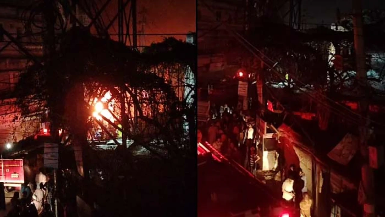 নাজিমুদ্দিন রোডে বহুতল ভবনের আগুন নিয়ন্ত্রণে