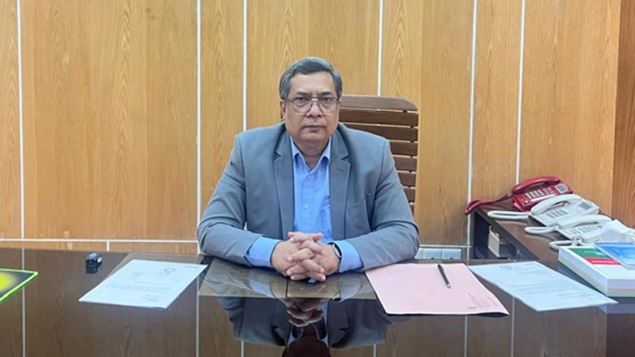 ড. মনজুরকে সচিব পদমর্যাদায় চুক্তিভিত্তিক নিয়োগ