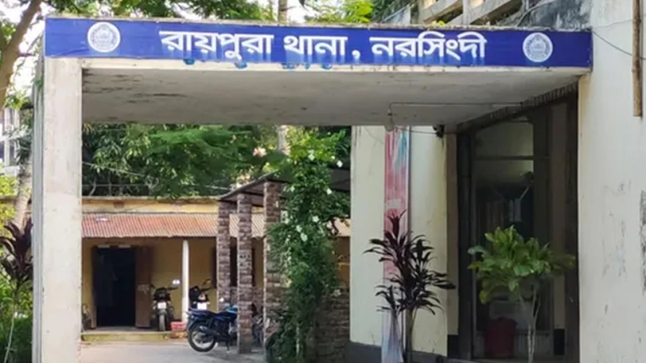 ষষ্ঠ শ্রেণির ২ ছাত্রীকে গণধর্ষণ, চেয়ারম্যানের হস্তক্ষেপে মিমাংসার চেষ্টা