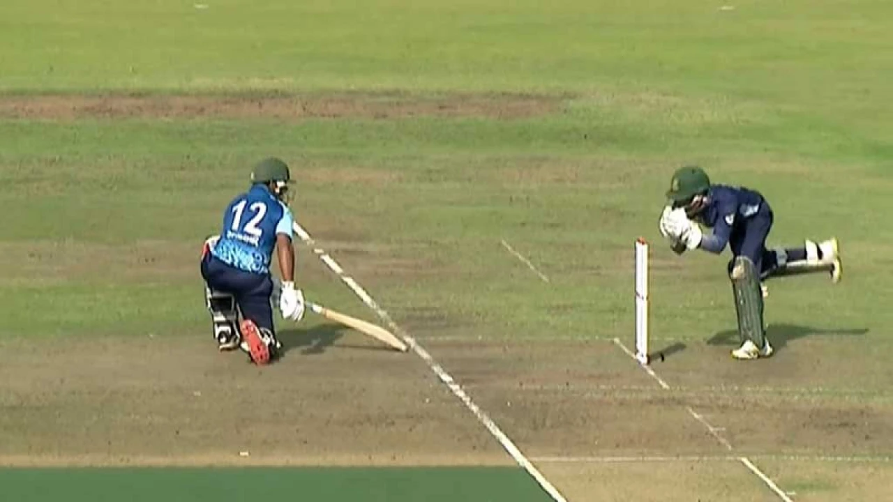 ডিপিএলে ‘স্টাম্পিং আউট’ নিয়ে তোলপাড়