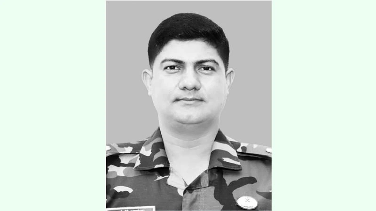 নীল হেলমেটে বিশ্বশান্তির রক্ষক : বাংলাদেশ সশস্ত্র বাহিনী