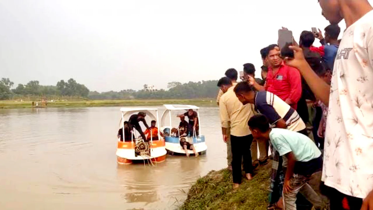 রিসোর্টের লেক থেকে স্কুলছাত্রের মরদেহ উদ্ধার