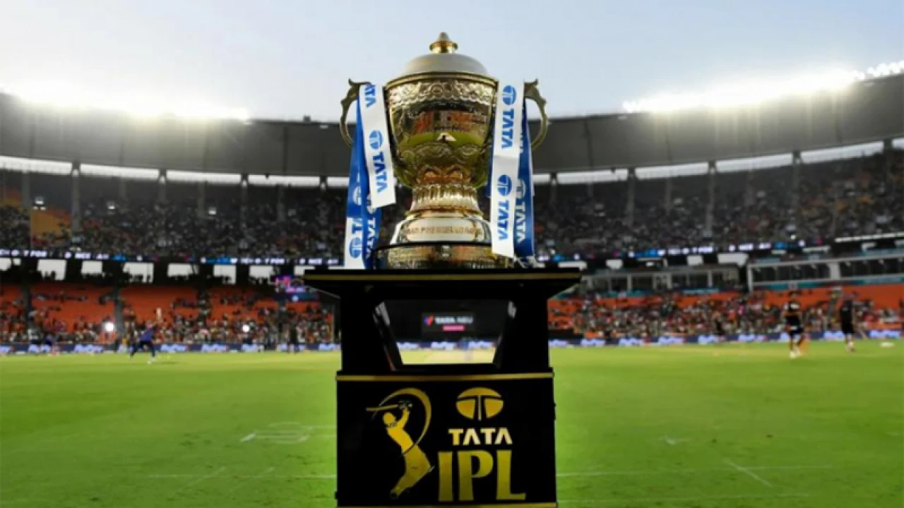 আইপিএলে ফিক্সিংয়ের ছায়া, একজনের কাছ থেকে দূরে থাকতে বলল বোর্ড