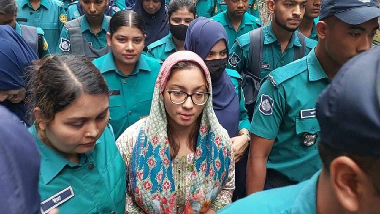 প্রতারণার মামলায় মডেল মেঘনা আলমকে গ্রেপ্তার দেখানো হলো 