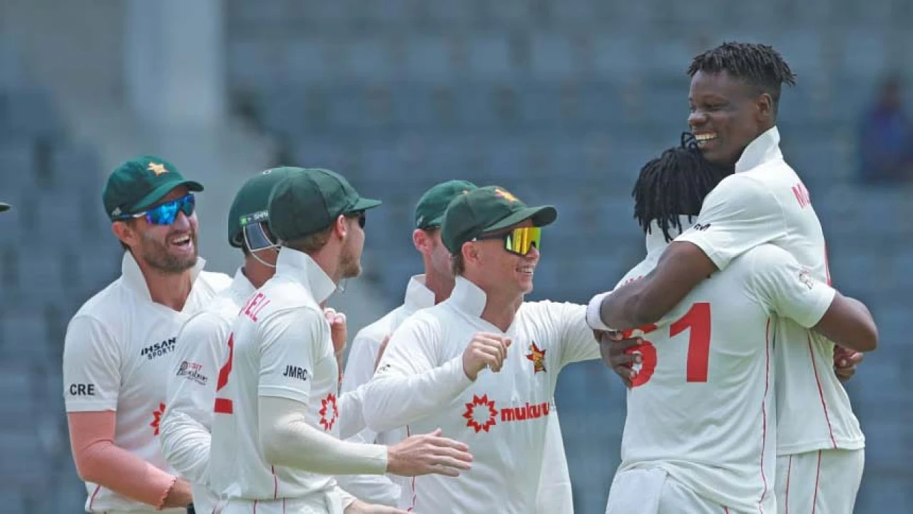 দ্রুত উইকেট হারিয়ে চাপে বাংলাদেশ