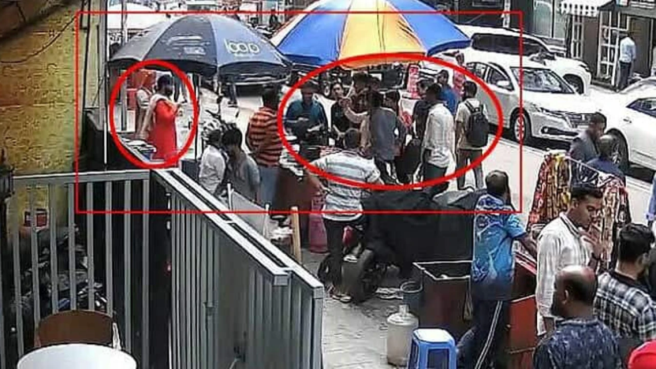 আলোচিত সেই দুই ছাত্রী আটক