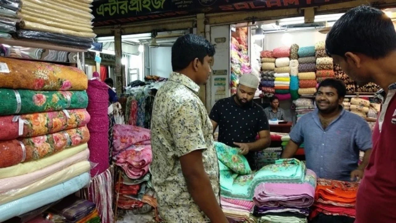 ঢাকার যেসব মার্কেট-দোকানপাট শনিবার বন্ধ