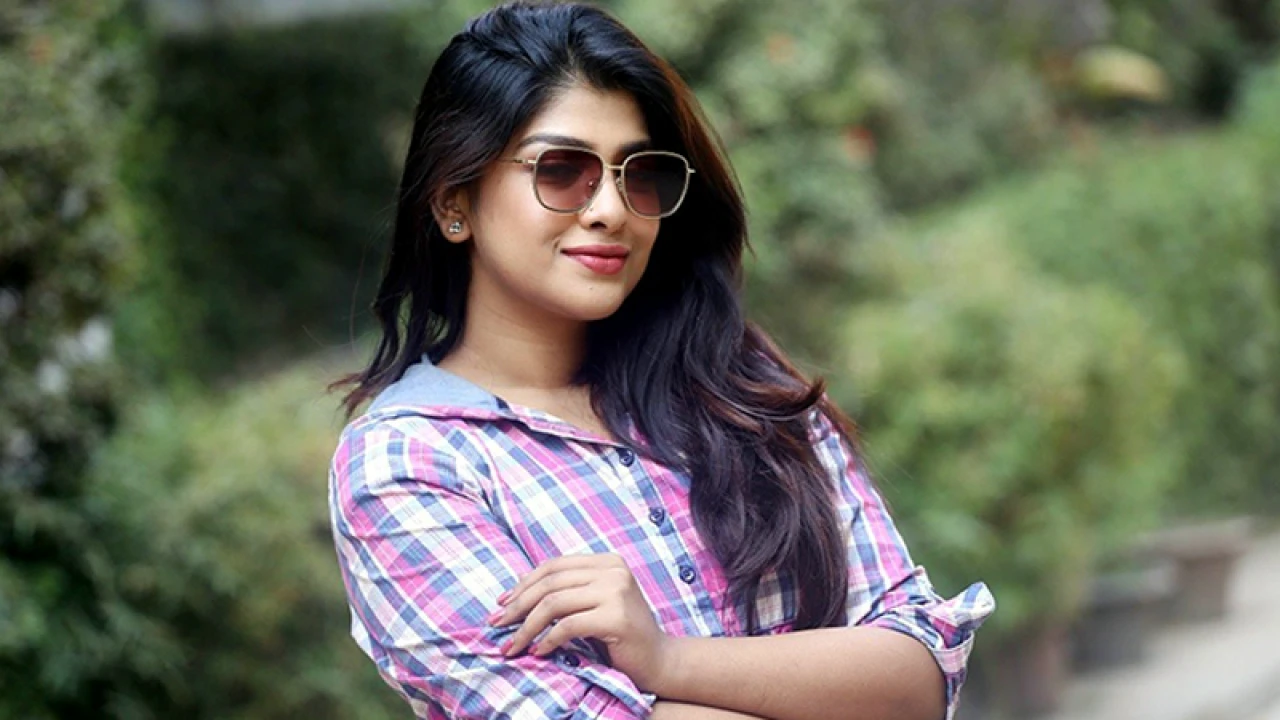 ‘গুলমোহর’-এ সারিকা