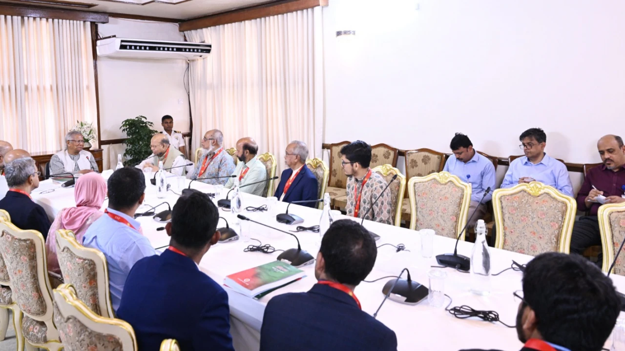 স্বতন্ত্র ‘স্বাস্থ্য সার্ভিস’ গঠনের সুপারিশ কমিশনের