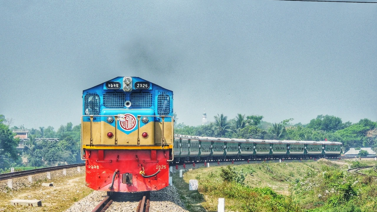 ২১ মে থেকে ট্রেনের ঈদযাত্রার টিকিট
