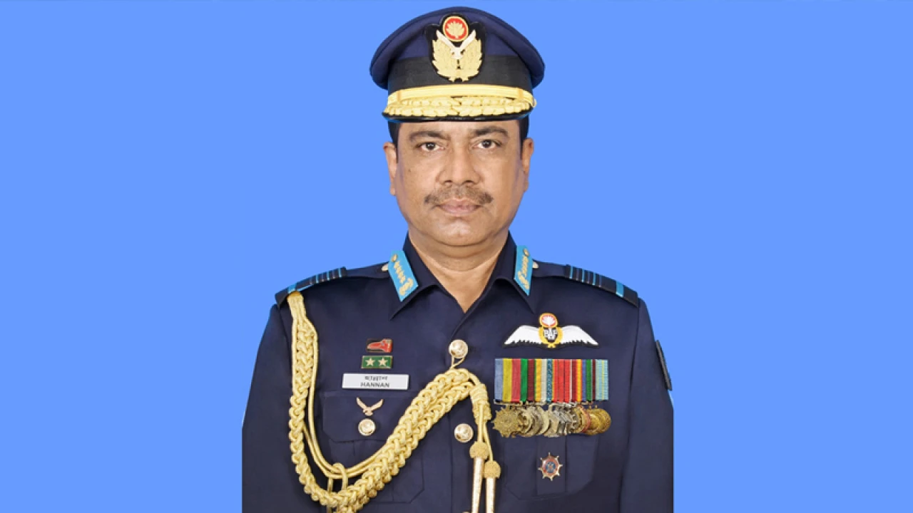 বিমানবাহিনীর সাবেক প্রধানের সম্পদ জব্দ ও ব্যাংক হিসাব অপরুদ্ধের আদেশ