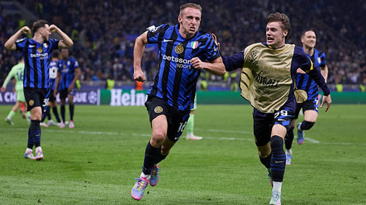 শ্বাসরুদ্ধকর লড়াইয়ে বার্সাকে হারিয়ে ফাইনালে ইন্টার