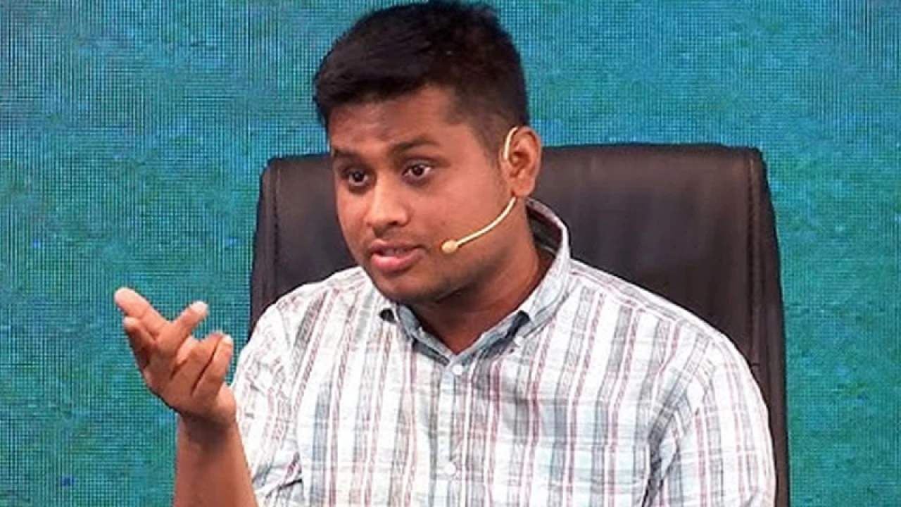 ক্ষোভ ঝাড়লেন হাসনাত, করলেন ২ প্রশ্ন 