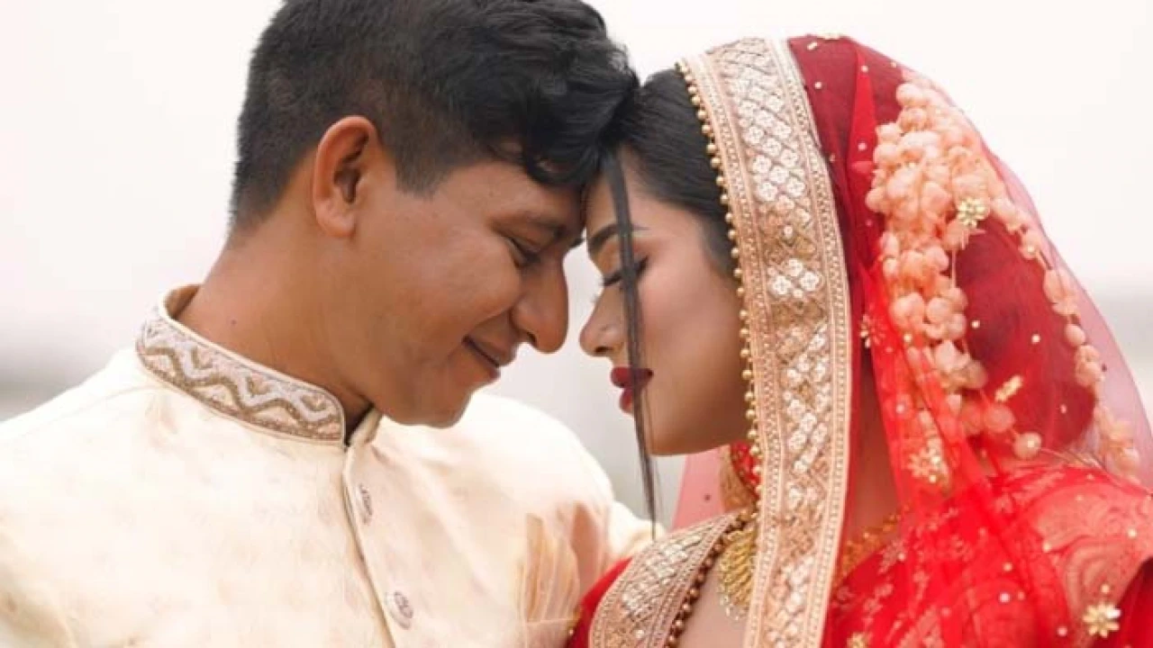 স্ত্রীর বাড়ি ছাড়ার গুঞ্জন, শামীমের দাবি পাশেই আছে