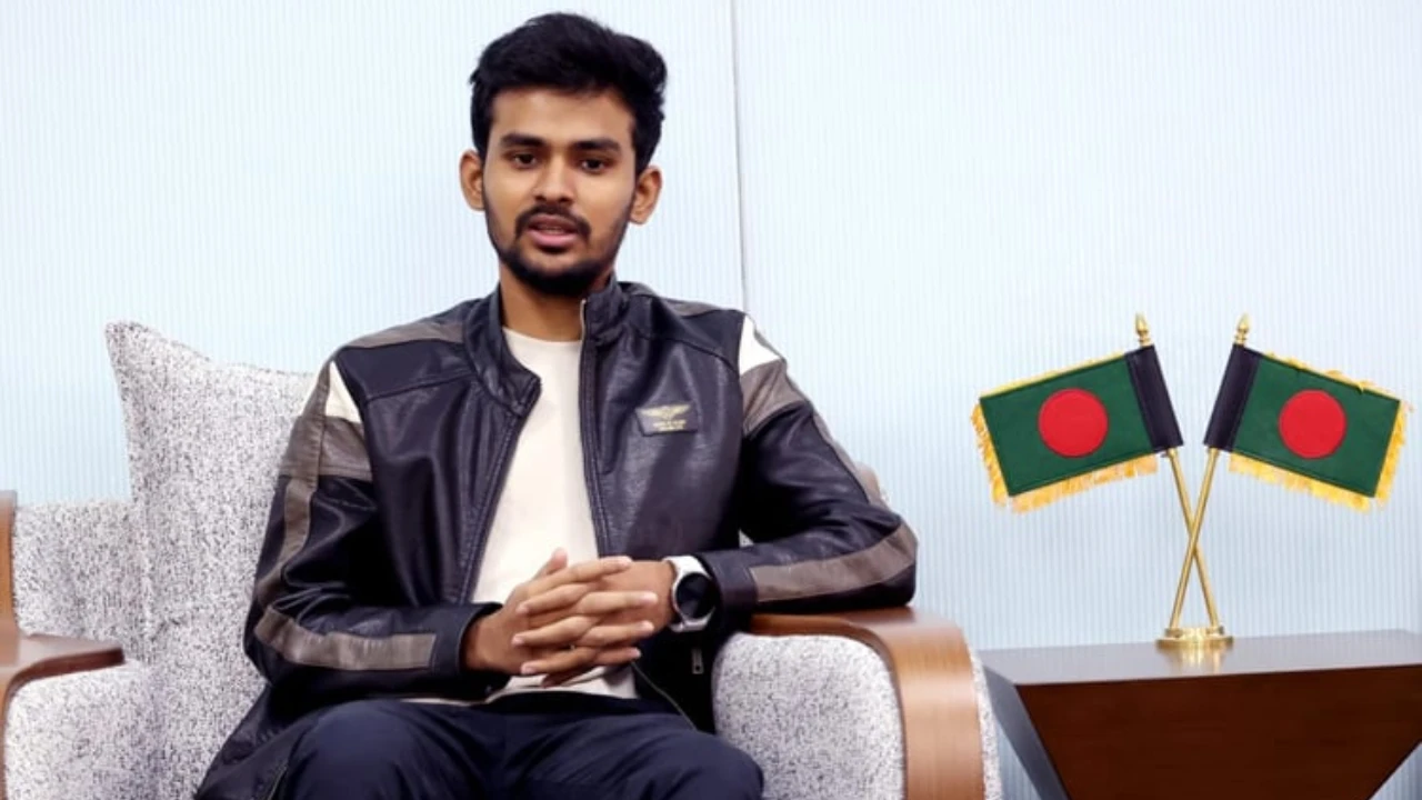 সবাইকে সতর্ক থাকার আহ্বান উপদেষ্টা আসিফের