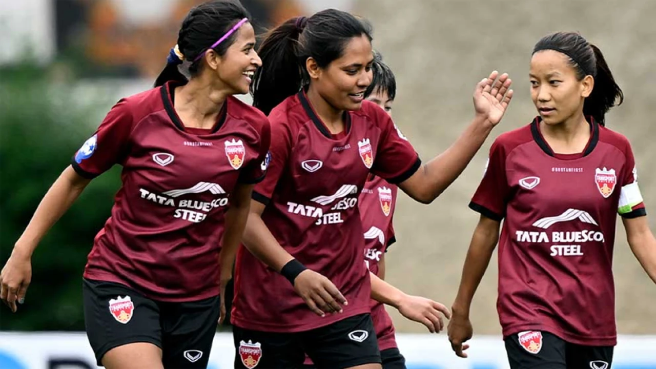 কৃষ্ণার জোড়া গোলে ট্রান্সপোর্টের বড় জয়