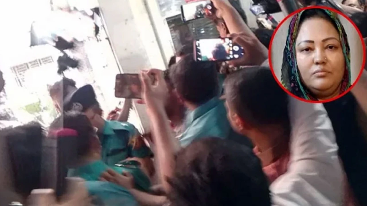 আদালতে সাংবাদিকদের তথ্য সংগ্রহে বাধা, দেখে নেওয়ার হুমকি