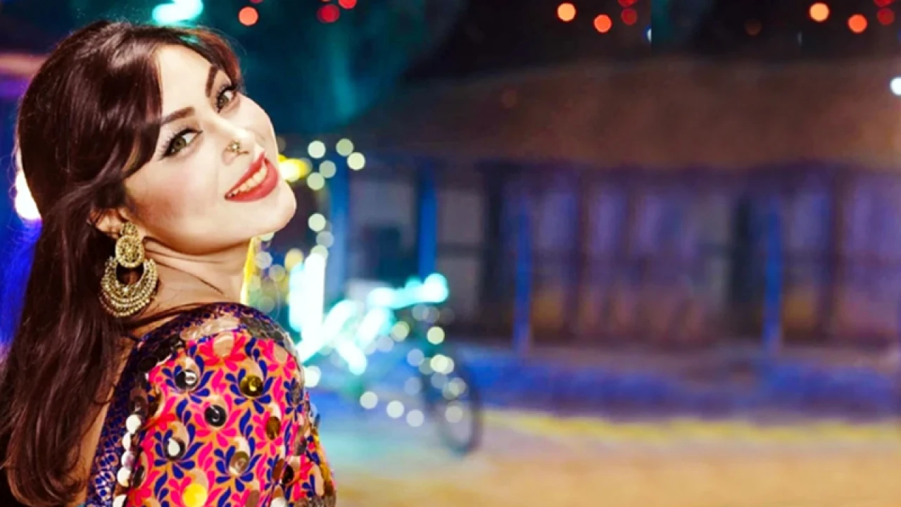 সমালোচনার মুখে মিষ্টি জান্নাত