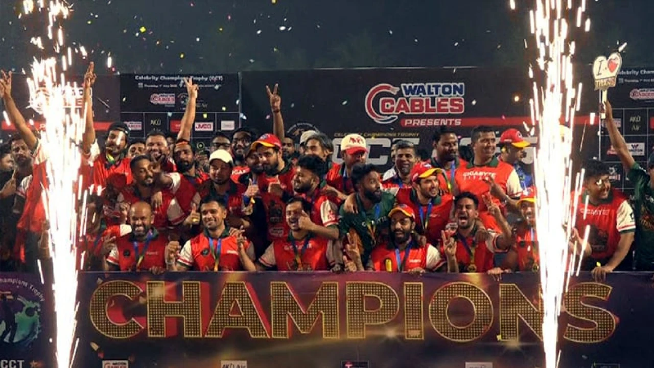 তারকাদের খেলায় চ্যাম্পিয়ন সিয়াম-মেহজাবীনরা