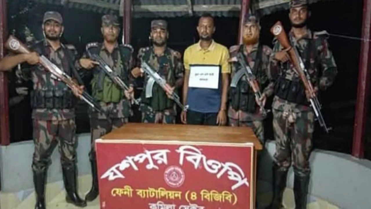 ছাগলনাইয়ায় ভুয়া এনএসআই কর্মকর্তা, বিজিবির হাতে আটক 