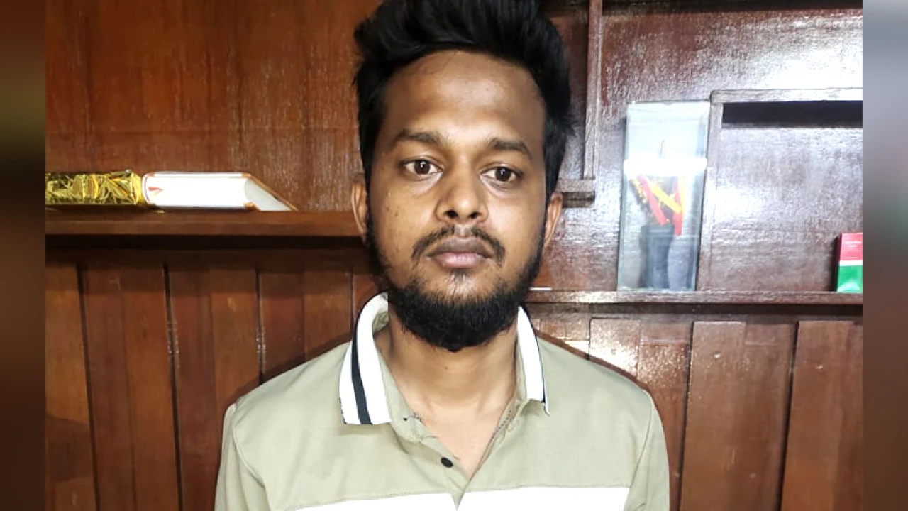 নাশকতার প্রস্তুতিকালে ছাত্রলীগ নেতা গ্রেপ্তার, পালালেন বাবা-ভাই