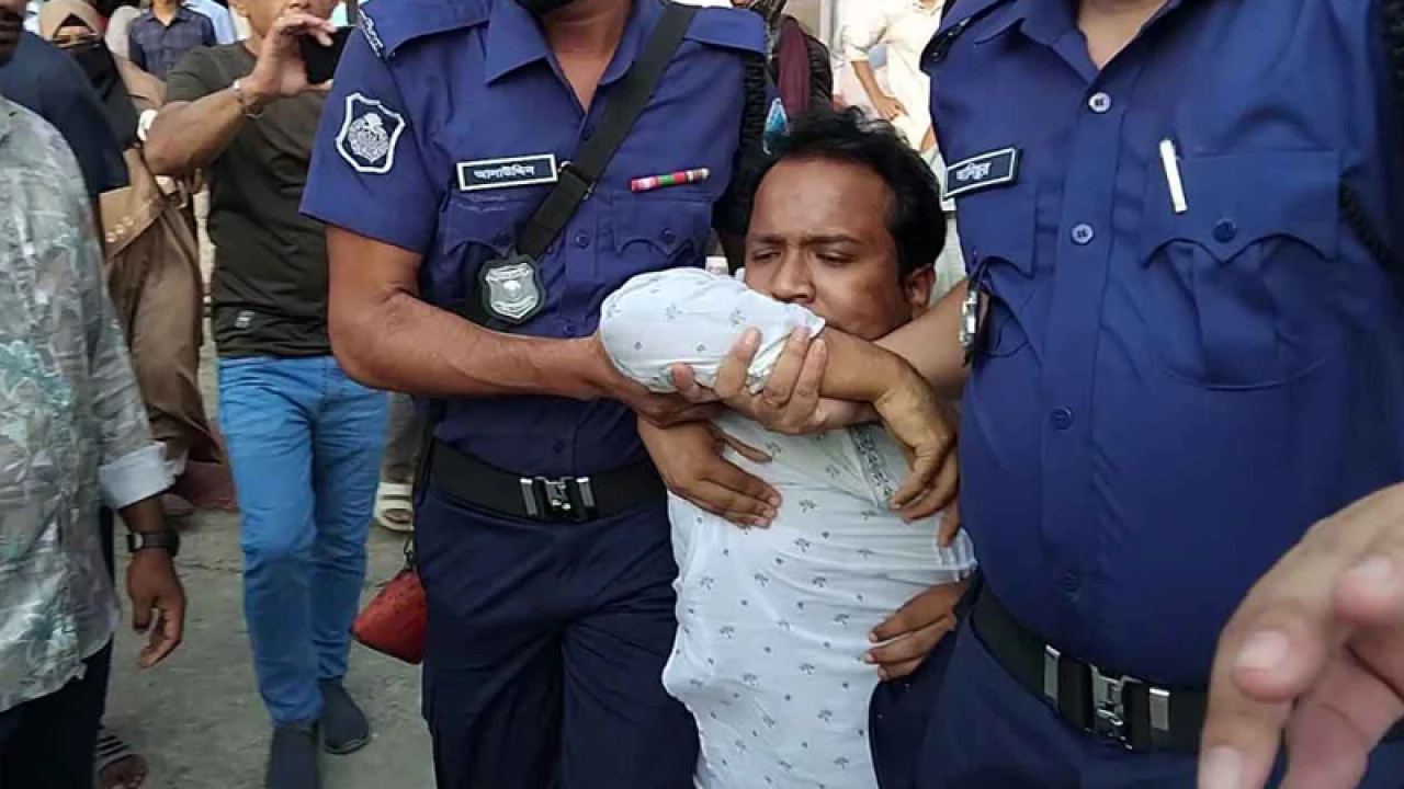 ৫০ লাখ টাকা যৌতুক দাবির অভিযোগে বর আটক