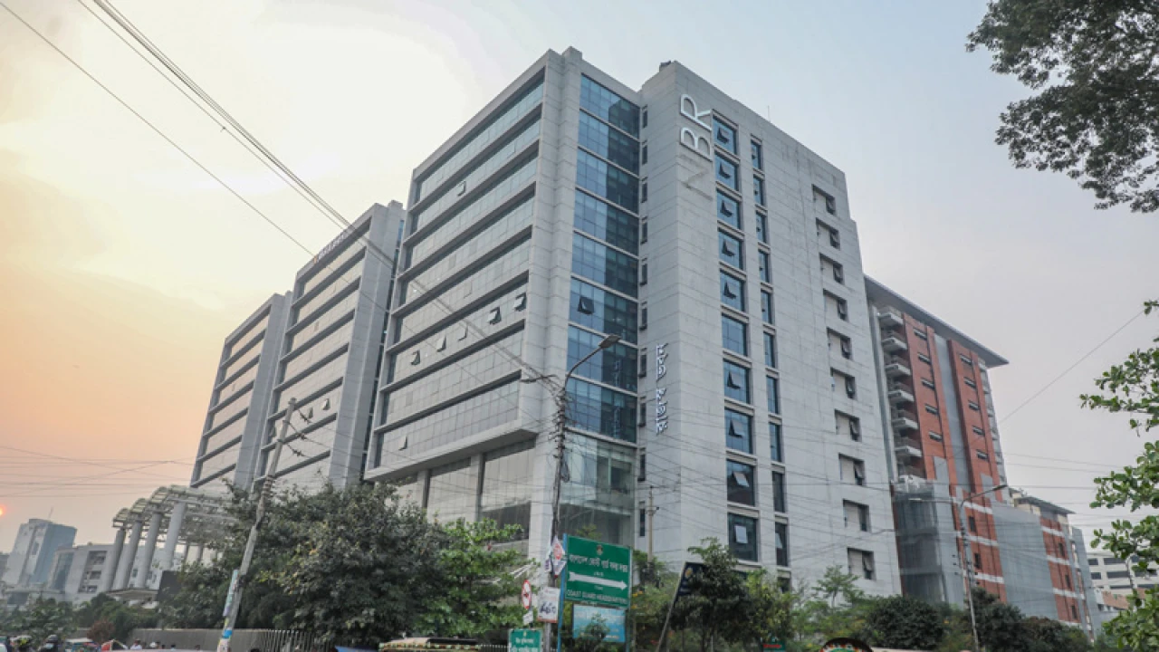 রাজস্ব আহরণে বড় ঘাটতির আশঙ্কা