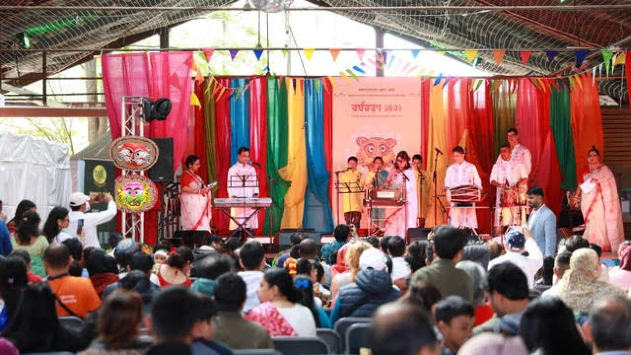 উদীচী ফ্রান্স সংসদের আয়োজনে ঐতিহ্যবাহী বৈশাখী মেলা