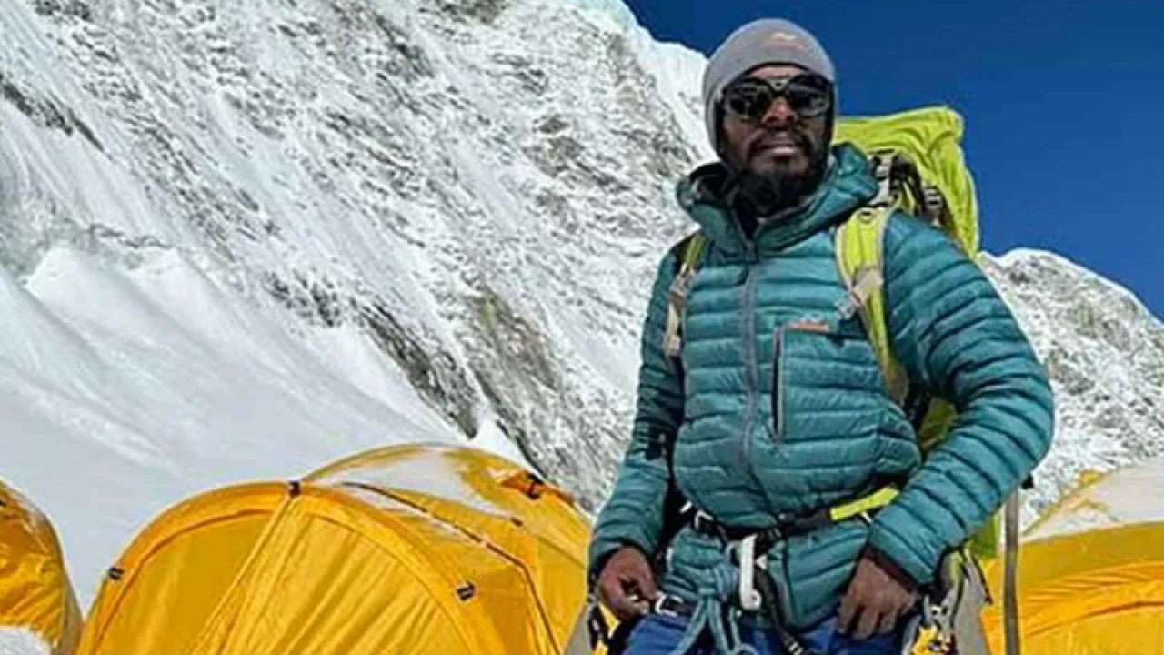 এভারেস্টজয়ী শাকিলকে নিয়ে গর্ববোধ করছেন এলাকাবাসী