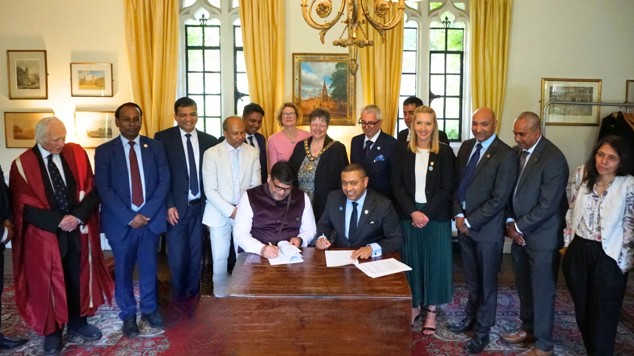 অক্সফাম ও ফেয়ার পে ফাউন্ডেশনের সমঝোতা স্মারক সই