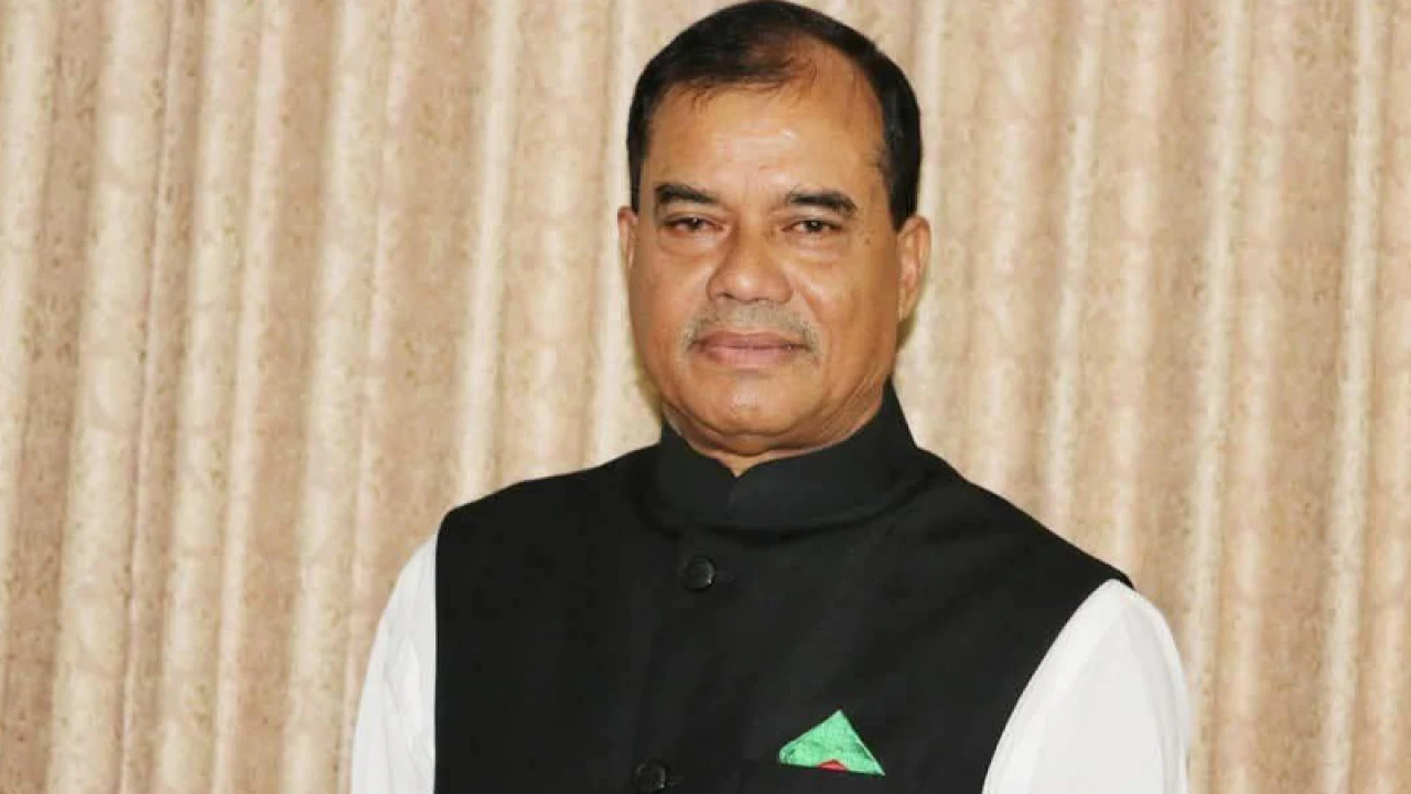 দেশে ফিরেই বিমানবন্দরে আটক আ. লীগ নেতা গিয়াস উদ্দিন