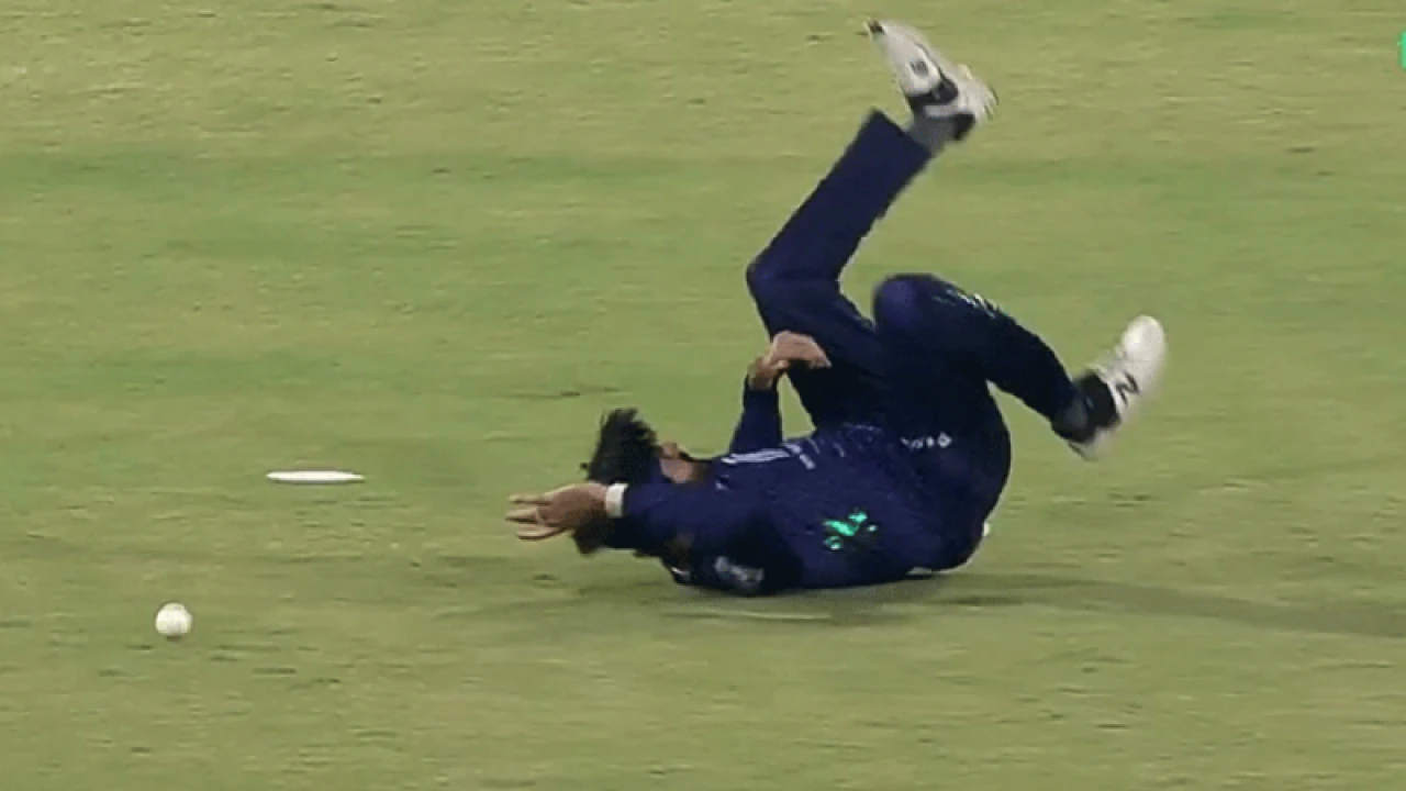 ক্যাচ মিসের মহোৎসব দেখল পিএসএল