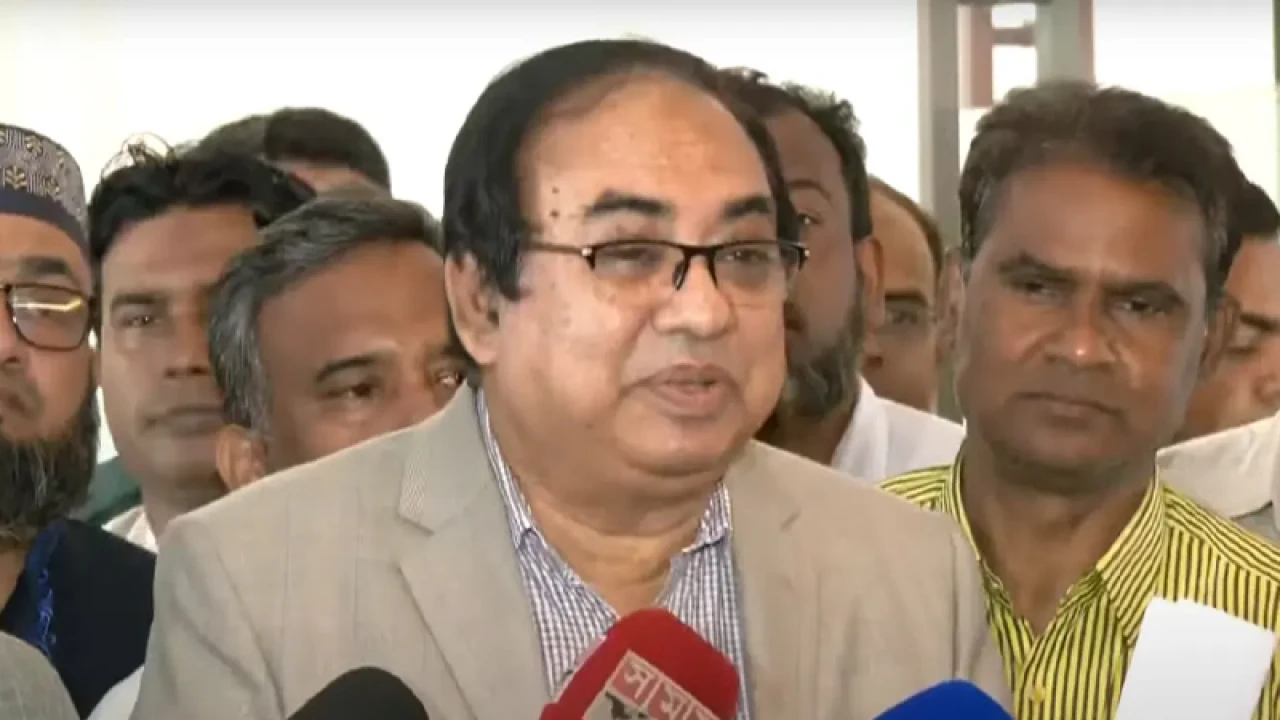 ‘প্রধান উপদেষ্টা ফিরলেই সচিবালয়ে সংকট নিরসনে সিদ্ধান্ত’