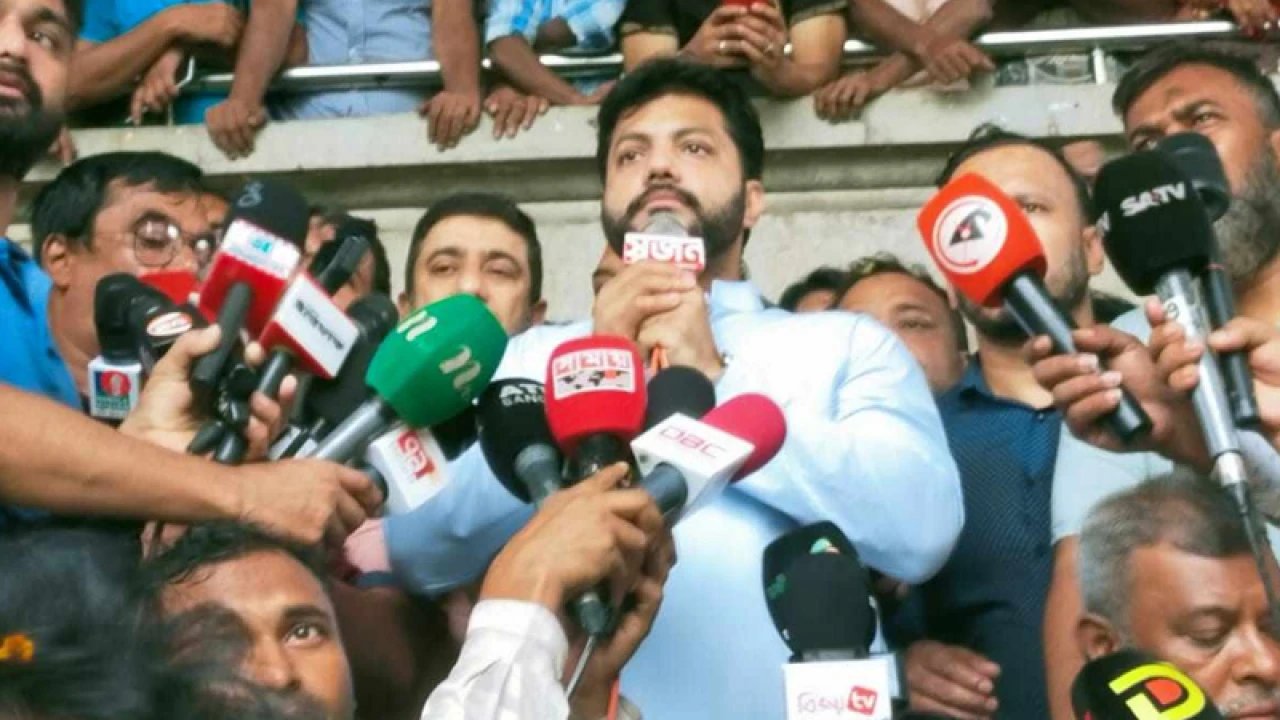 শেষবারের মতো আহ্বান, অবিলম্বে শপথ আয়োজন করুন: ইশরাক হোসেন