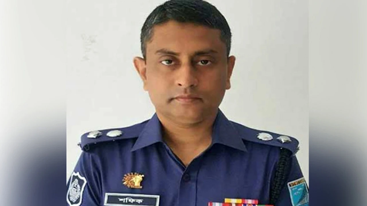 গাজীপুরের সাবেক এসপি শফিক ও তার পরিবারের সদস্যদের দেশত্যাগে নিষেধাজ্ঞা