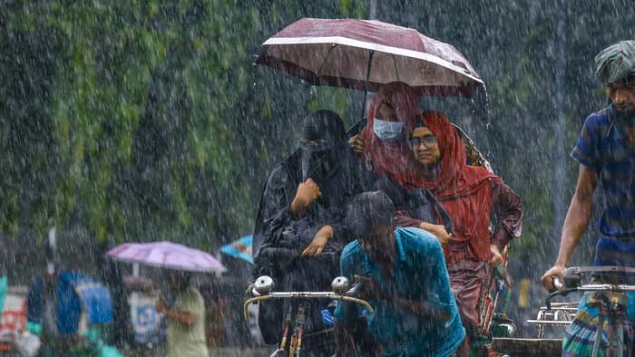 দিনভর বৃষ্টির আভাস