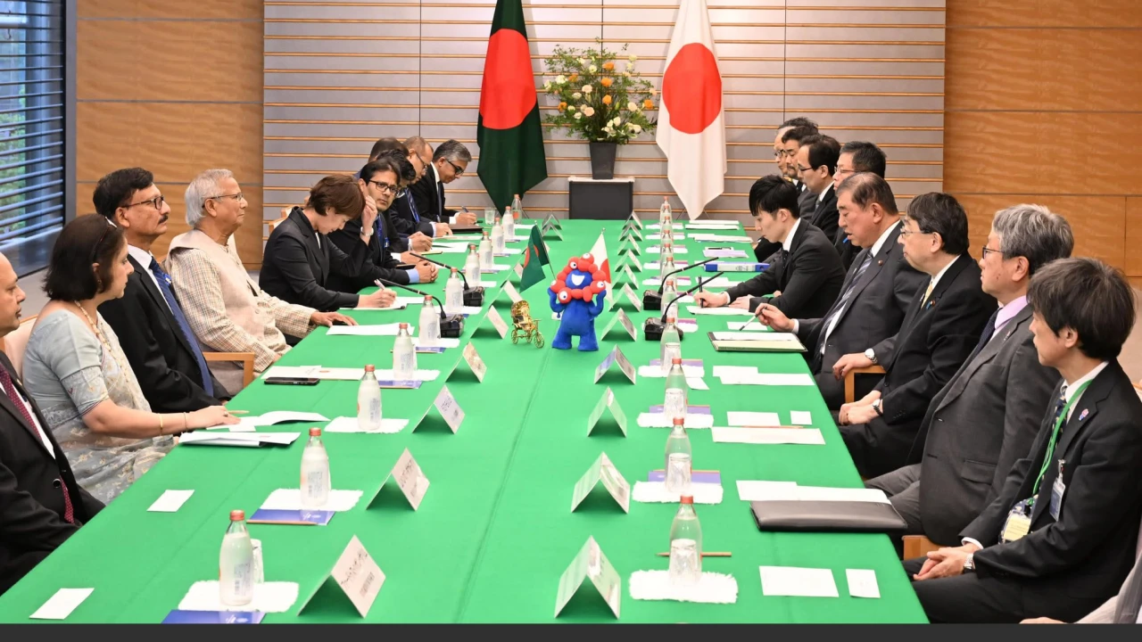 প্রধান উপদেষ্টার সঙ্গে জাপানের প্রধানমন্ত্রীর বৈঠক