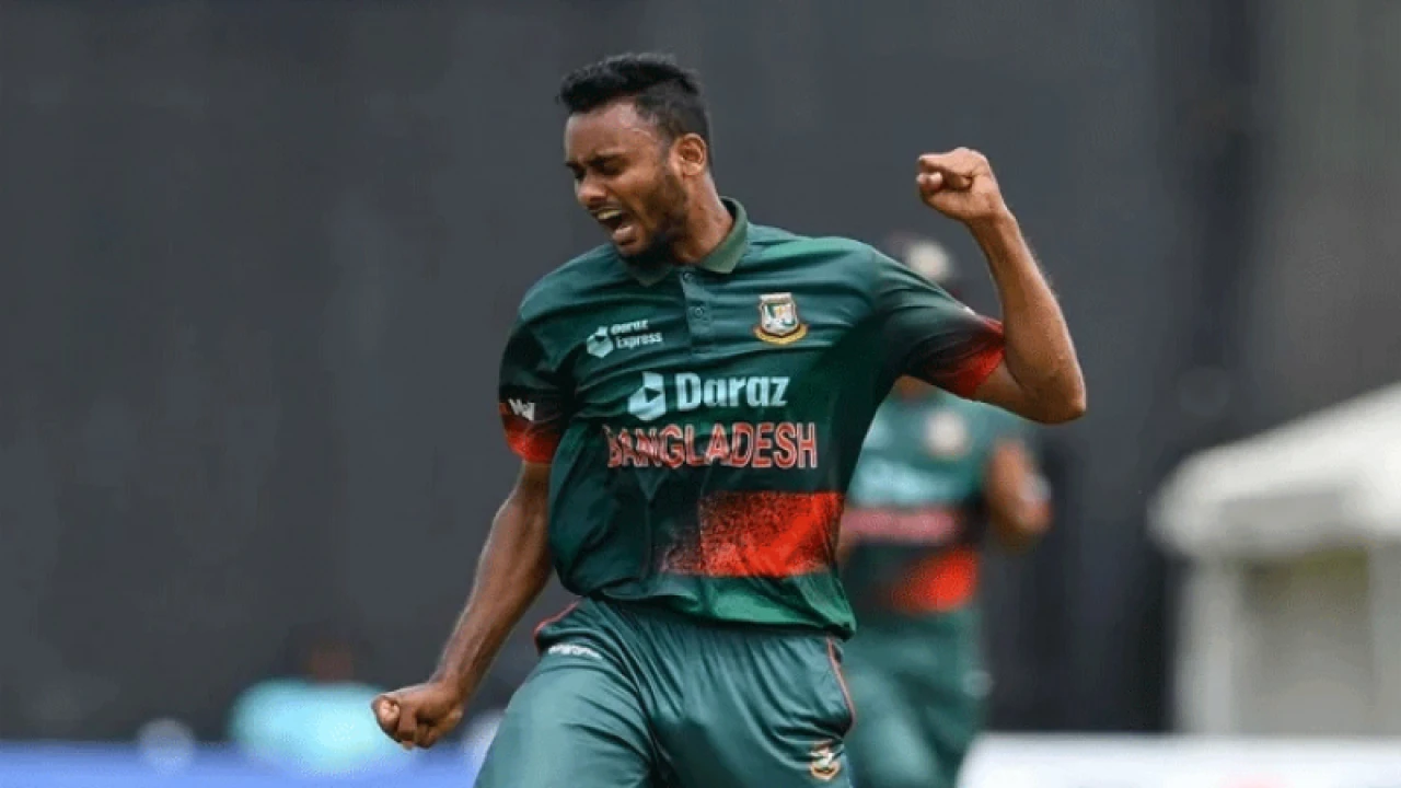 পাকিস্তান সিরিজ থেকে ছিটকে পড়লেন শরিফুল