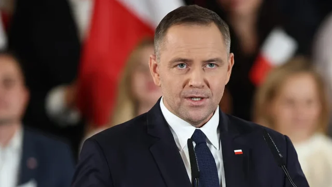 পোল্যান্ডের নতুন প্রেসিডেন্ট নাওরোকি