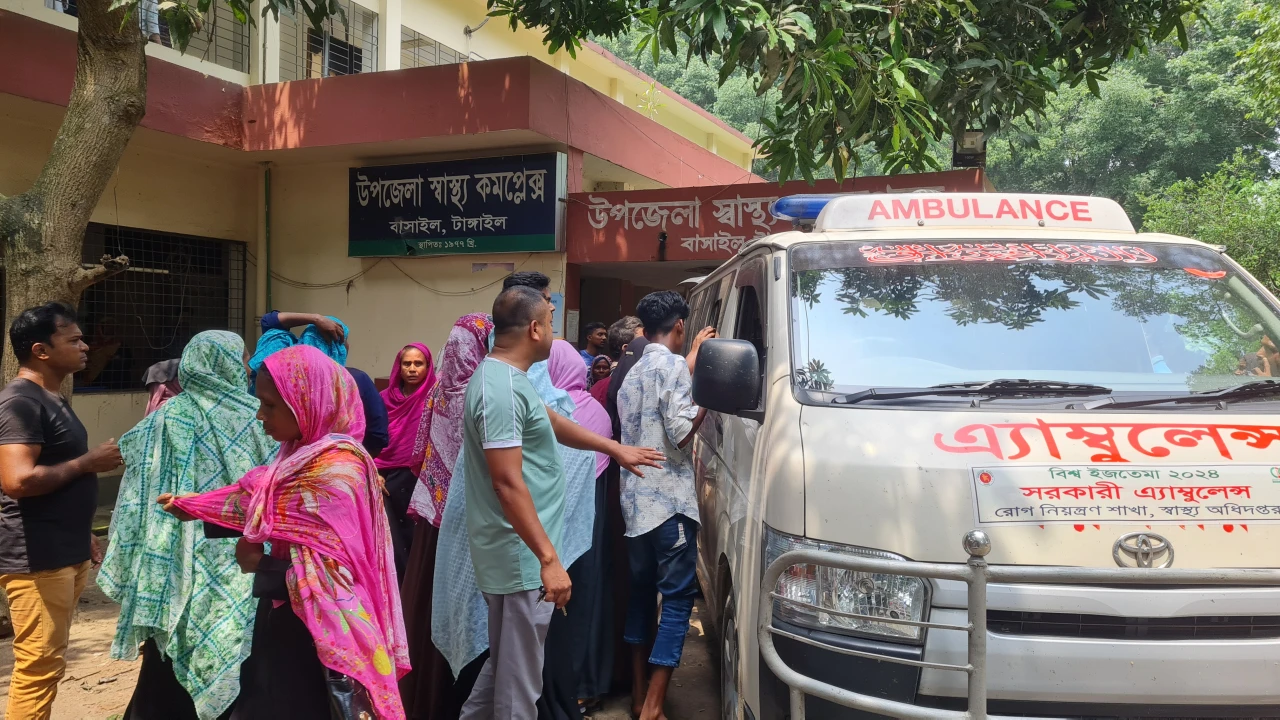 লাবীব গ্রুপের ঈদসামগ্রী নিতে গিয়ে প্রাণ হারালেন বৃদ্ধা 