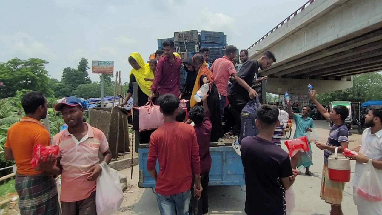 যমুনা সেতুর সংযোগ সড়কে যানবাহনের চাপ 