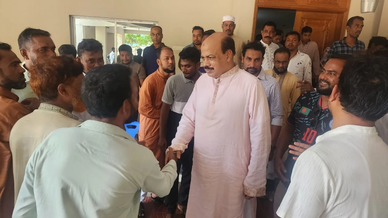 ঈদুল আজহা ত্যাগ মানবিকতার অনন্য নিদর্শন: আসলাম চৌধুরী