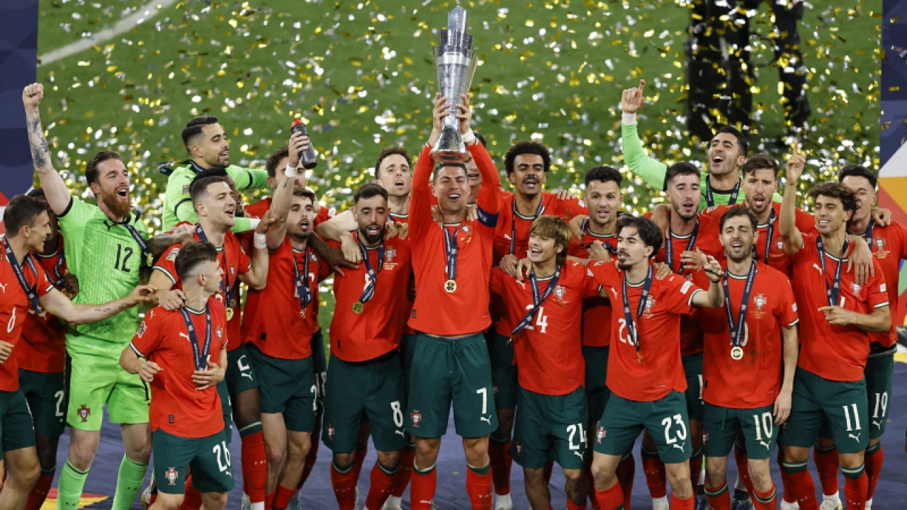 স্পেনকে হারিয়ে শিরোপা রোনালদোর হাতে